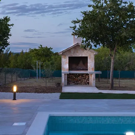 Kuca Za Odmor Matetic Casa de Férias *