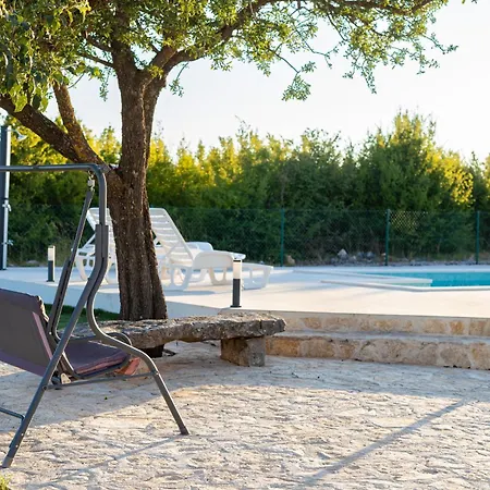 Kuca Za Odmor Matetic Casa de Férias