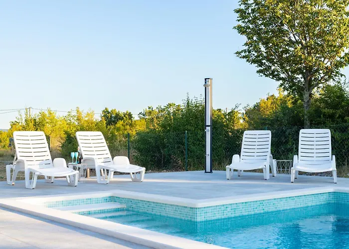 Kuca Za Odmor Matetic בית נופש Unesic