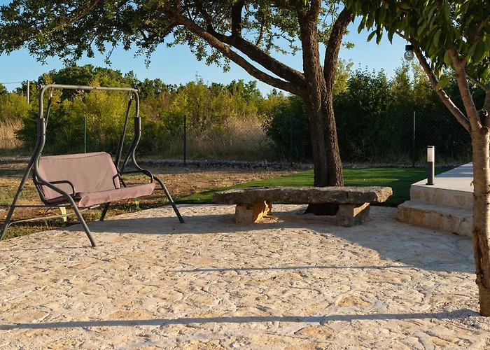 בית נופש Kuca Za Odmor Matetic Unesic